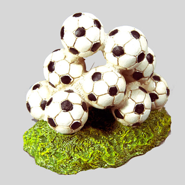 [671-CH9796] Chicos Akvaryum Dekoru Futbol Topları