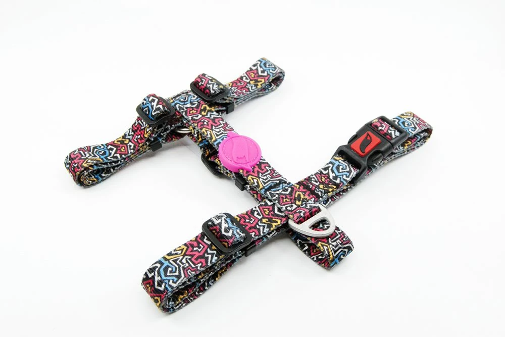 Tailpetz Graffiti Desenli Köpek Göğüs Tasması (31-50x42-69 Cm, Small)